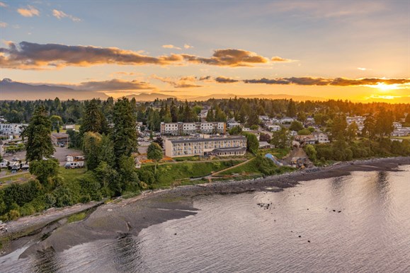 Bayside Oceanfront Resort Sunset